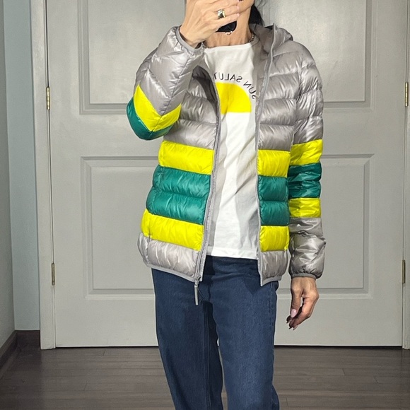 Uniqlo lightweight down puffer jacket coat size M - Picture 2 of 10